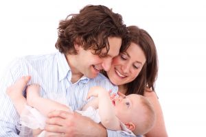 Isplaćene naknade za novorođene bebe